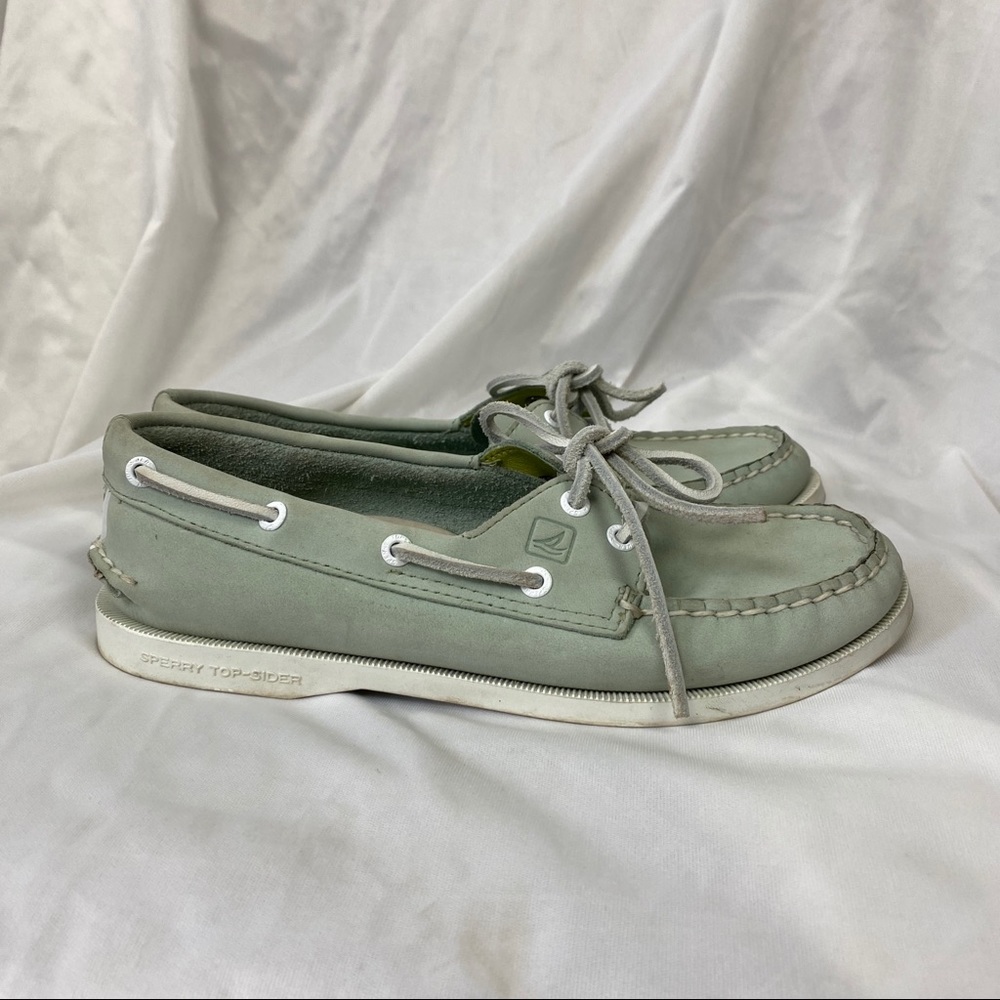Sperry Topsider Light Blue Boat Shoes size 6.5